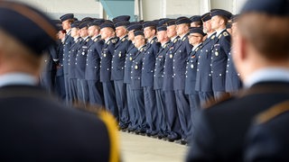 Luftwaffensoldaten während eines feierlichen Appells 2017 in Jagel