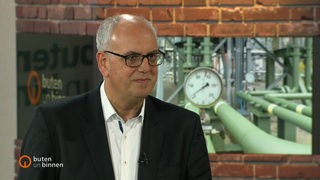 Andreas Bovenschulte im Studio von buten un binnen.