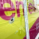 Eingeworfene Scheiben im FDP Büro in der Bremer Innenstadt