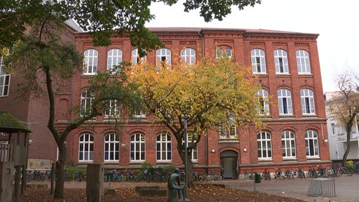 Zu sehen ist das Bremer Gymnasium Hamburger Straße.
