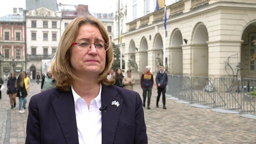 Die Präsidentin der Bremischen Bürgerschaft Antje Grotheer bei einem Besuch in der Ukrainischen Stadt Lwiw.