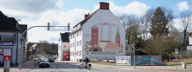 Wandmalerei am Ortseingang von Blumenthal