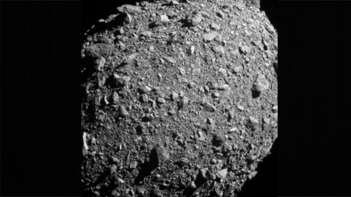 Oberfläche des Asteroiden Dimorphos (Satellitenbild)