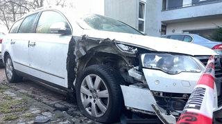 In der Bremer Vahr wurde ein Auto von Unbekannten gesprengt.