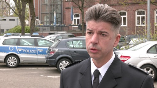 Der Pressesprecher der Polizei Bremen Nils Matthiesen im Interview.