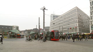 Der Bahnhofsplatz mit den zahlreichen Haltestellen der BSAG.