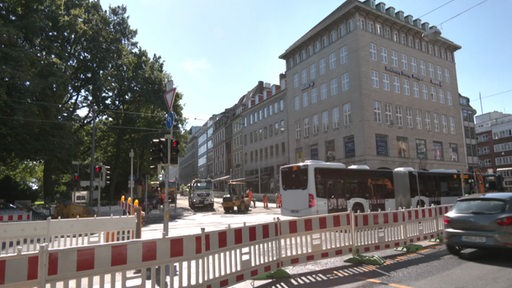 An der Haltestelle Herdentor in der Bremer Innenstadt ist eine Baustelle.