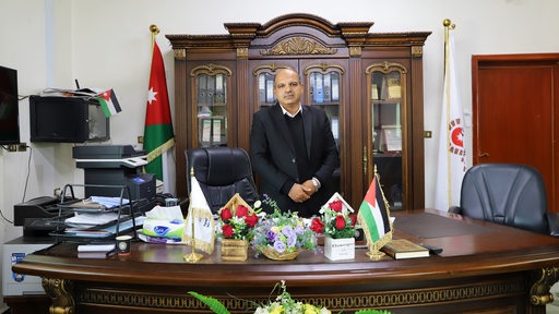 Bürgermeister Ali Jamaeen in seinem Büro