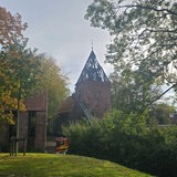 Der historische Turm der Dionysiuskirche in Bremerhaven-Wulsdorf ist abgebrannt