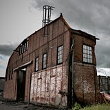 Die von einem Feuer zerstörte Fliegerhalle der Bremer Wollkämmerei