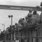 Werftarbeiter auf dem Gelände der Bremer Vulkan-Werft im Jahr 1991. (Archivbild)