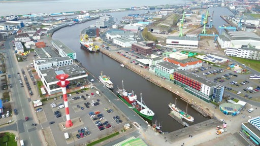 BHlick auf den Bremerhavener Fischereihafen.