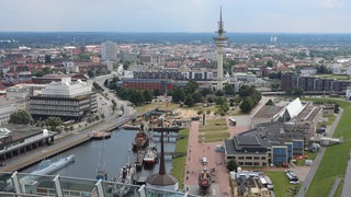 Blick von oben auf Bremerhaven.
