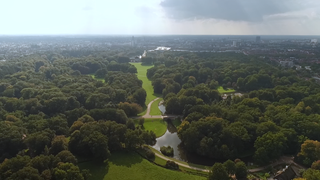 Der Bremer Bürgerpark aus der Luft