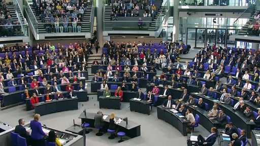 Der 20. Deutsche Bundestag in seiner historischen Sitzung vom 18. März 2025