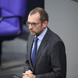 Der CDU-Politiker Thomas Röwekamp hält eine Rede im Bundestag.