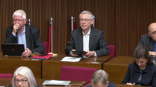 Der SPD Abgeordnete Carsten Sieling sitzt im Landtag der Bremischen Bürgerschaft.