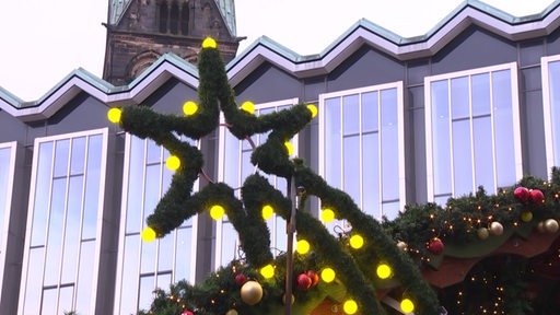 Weihnachtsdeko vor der Bremer Bürgerschaft