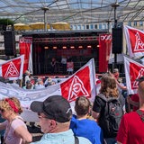 Demonstranten auf dem Domshof am 1. Mai.