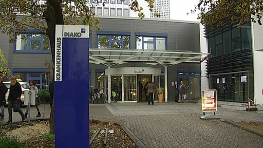 Der Haupteingang von Diako Krankenhaus in Bremen Gröpelingen.