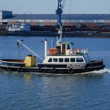 Das Fahrgastschiff "Pusdorp" der Schifffahrtsgesellschaft "Hal Över" unterwegs auf der Weser