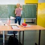 Lehrerin an der Tafel