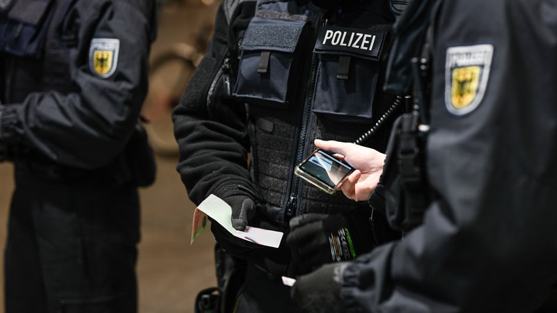 Bundespolizei kontrolliert im Hauptbahnhof Bremen