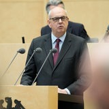Bürgermeister Bovenschulte (SPD) bei seiner Rede zur Strompreisbremse.