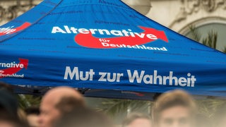 Pavillion mit dem AfD Logo