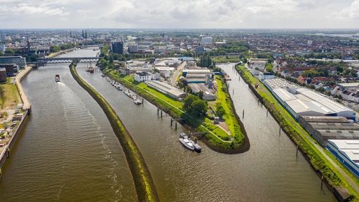 Ein Luftbild der Weser.