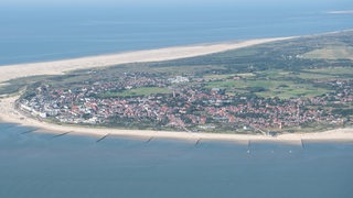 Luftaufnahme der ostfriesischen Insel Borkum