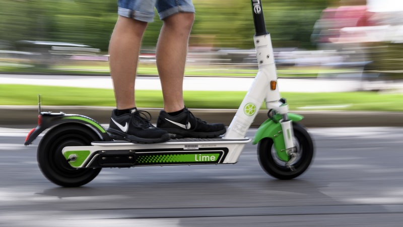 E-Scooter des Anbieters Lime