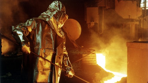Stahlarbeiter im Stahlwerk von Arcelor (Archivbild)