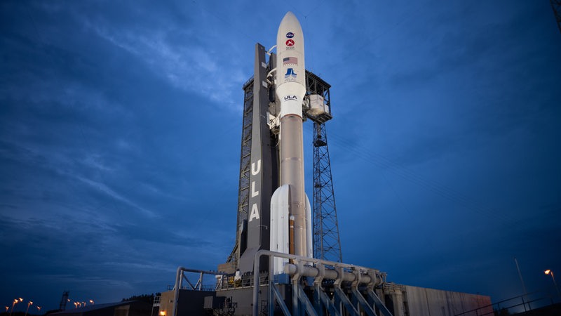 Eine Atlas V-Rakete der "United Launch Alliance" mit Mars-Rover an Bord steht in Cape Canaverel zum Start bereit (Archivbild)