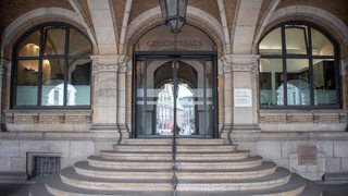 Der Eingang des Bremer Landgerichts
