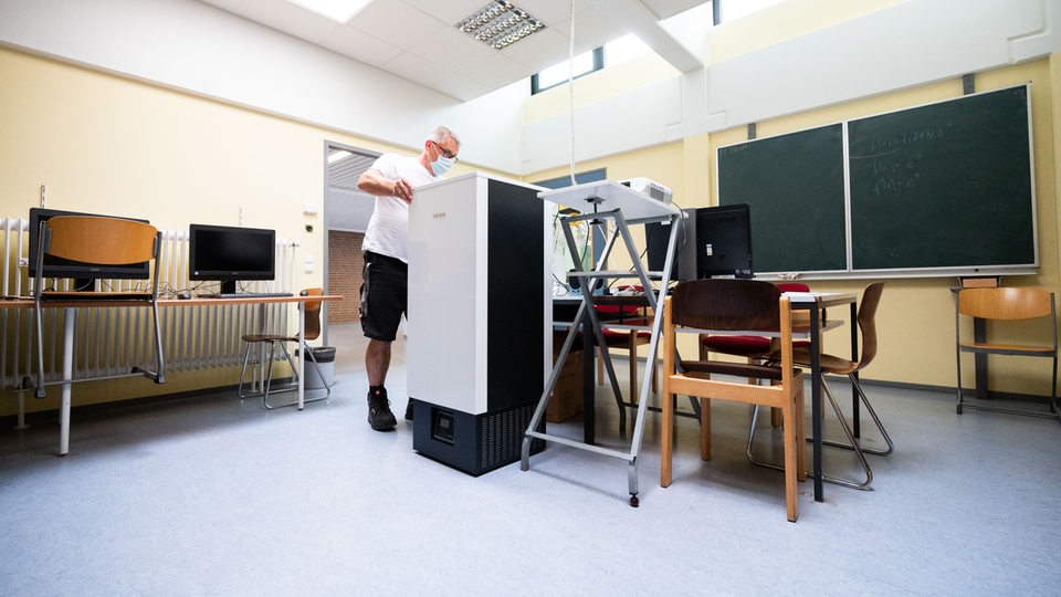 Wenig Luftfilter an Schulen in Niedersachsen Bremen bei