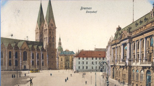 Bildpostkarte mit Platzansicht mit Dom und Museum (1910)