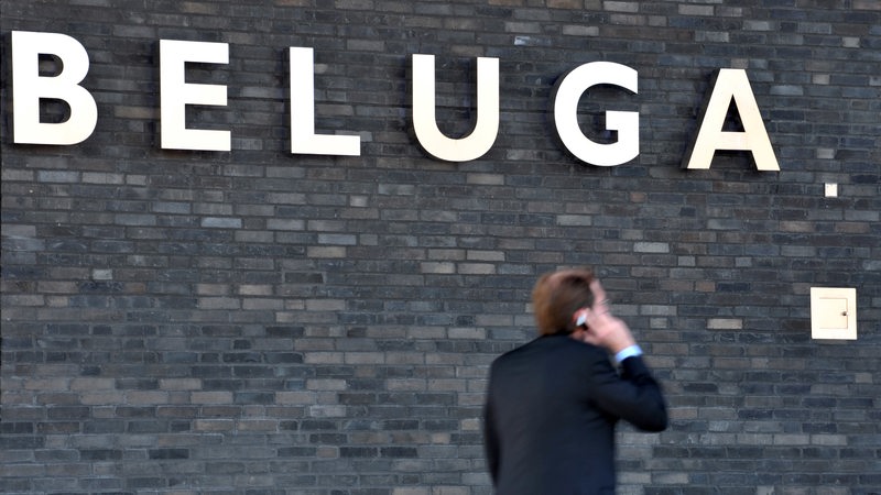 Beluga-Schriftzug am Gebäude der ehemaligen Reederei.