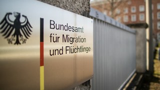 Außenansicht des Bundesamtes für Migration und Flüchtlinge in Nürnberg