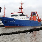 Das Fischereiforschungsschiff "Walther Herwig III" liegt an seiner Pier im Fischereihafen von Bremerhaven.