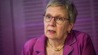 Bremens Wissenschaftssenatorin Eva Quante-Brandt (SPD) spricht auf einer Pressekonferenz in Berlin. 