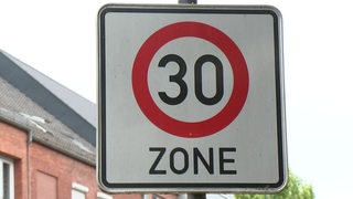 30er-Zone-Schild