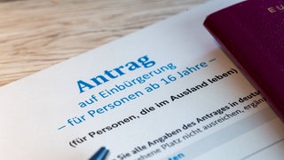 Ein Antragsformular auf Einbürgerung.