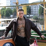 Das Tattoo-Model Fabien Tietjen an der Bremer Schlachte