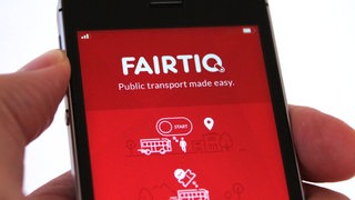 Fairtiq-App des VNB auf einem Smartphone