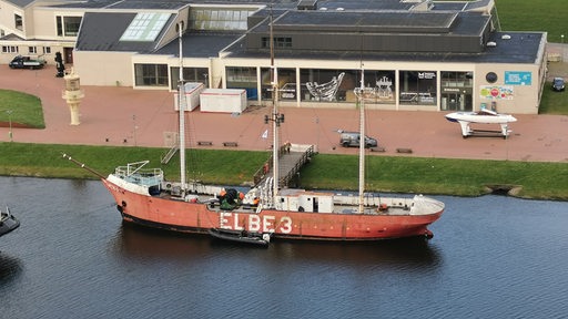 Das Feuerschiff Elbe 3 im Museumshafen
