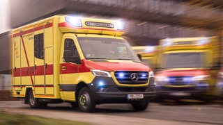 Rettungswagen der Feuerwehr Bremen im Einsatz