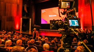 Eröffnung des "Filmfests Bremen" 2023 im Kino.