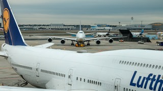 Ein FLugzeug der Lufthansa.