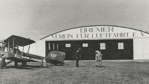 Die erste Flugzeughalle des BLV 1920 in Bremen.